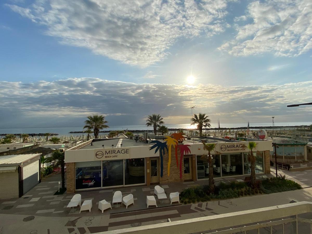 Favolosa Vista Mare Rimini Buitenkant foto