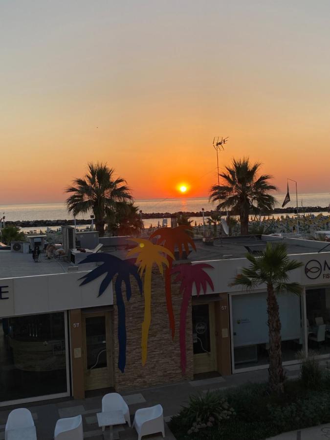 Favolosa Vista Mare Rimini Buitenkant foto